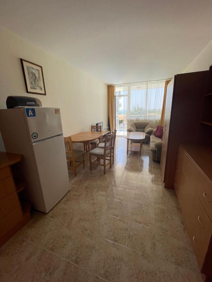 Rutland Sp Apartments Равда Екстер'єр фото