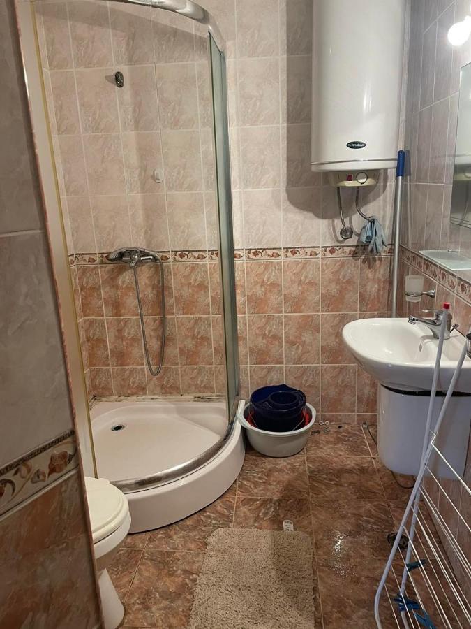 Rutland Sp Apartments Равда Екстер'єр фото